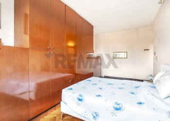 Camera / camera da letto - Three-room apartment Piazzale Vincenzo Cuoco
 
4, Milano - photo 18