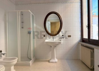 Bagno - Trilocale Via 23 Aprile 1945
 
4, Sassuolo - foto 22