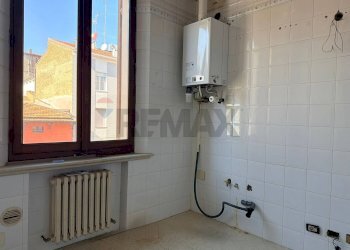 Lavanderia - Trilocale Via 23 Aprile 1945
 
4, Sassuolo - foto 35