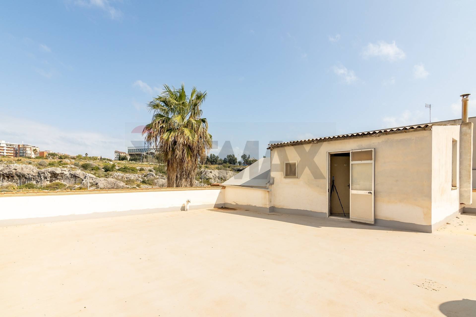 Terrazza - Quadrilocale Via Maria Politi Laudien
45, Siracusa - foto 2