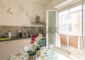 Cucina - Quadrilocale Via Maria Politi Laudien
 
45, Siracusa - foto 3