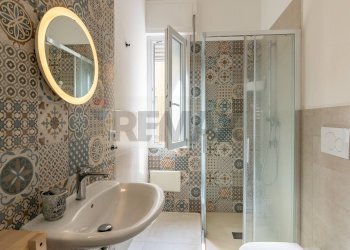 Bagno - Quadrilocale Via Maria Politi Laudien
 
45, Siracusa - foto 7