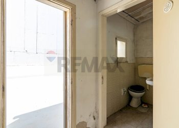 Bagno - Quadrilocale Via Maria Politi Laudien
 
45, Siracusa - foto 23