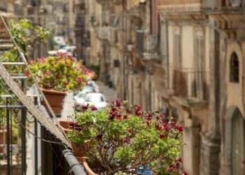 Balcone - Independent house via G. Garibaldi
 
80-82, Palazzolo Acreide - photo 10