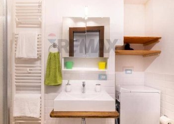 Bagno - Independent house via G. Garibaldi
 
80-82, Palazzolo Acreide - photo 17