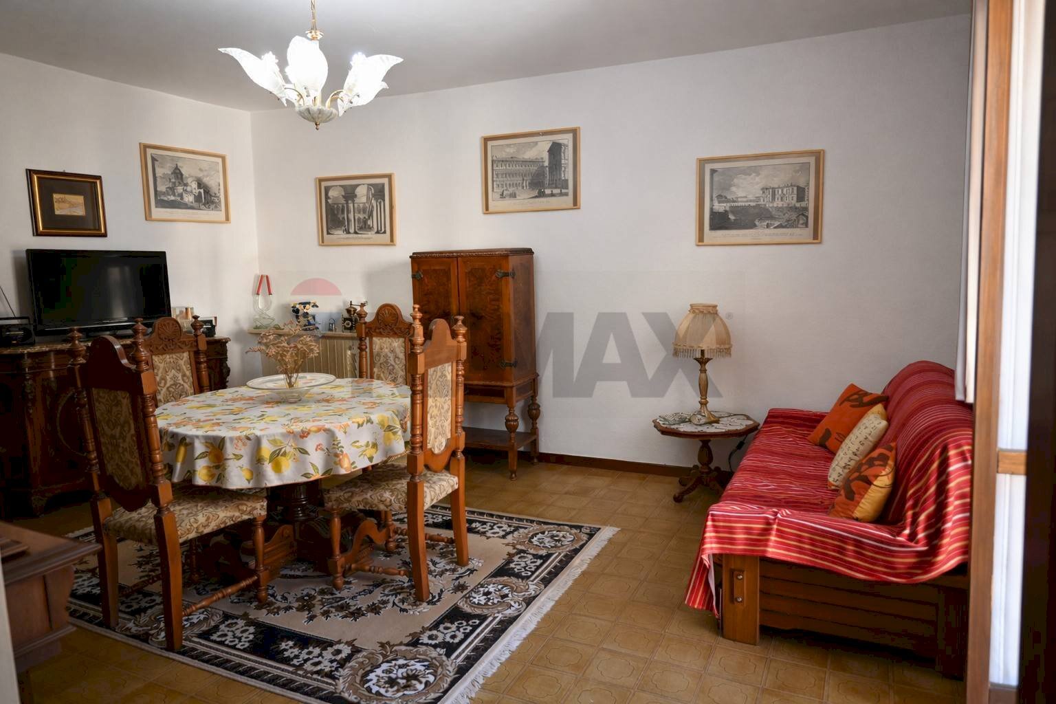 Salotto - Trilocale VIA RONCAGLIA ENTRO
76, San Giovanni Bianco - foto 3