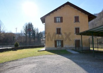 Edificio all\'aperto - Trilocale VIA RONCAGLIA ENTRO
 
76, San Giovanni Bianco - foto 13