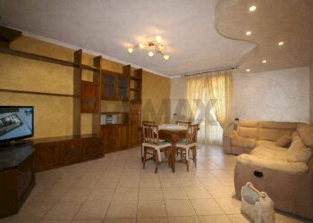 Sala da pranzo - Trilocale via romanelle
 
14 B, Almenno San Salvatore - foto 4