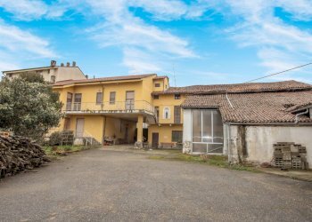 Foto 1 - Casa semi indipendente Piazza Giuseppe Mazzini, Trino - foto 1