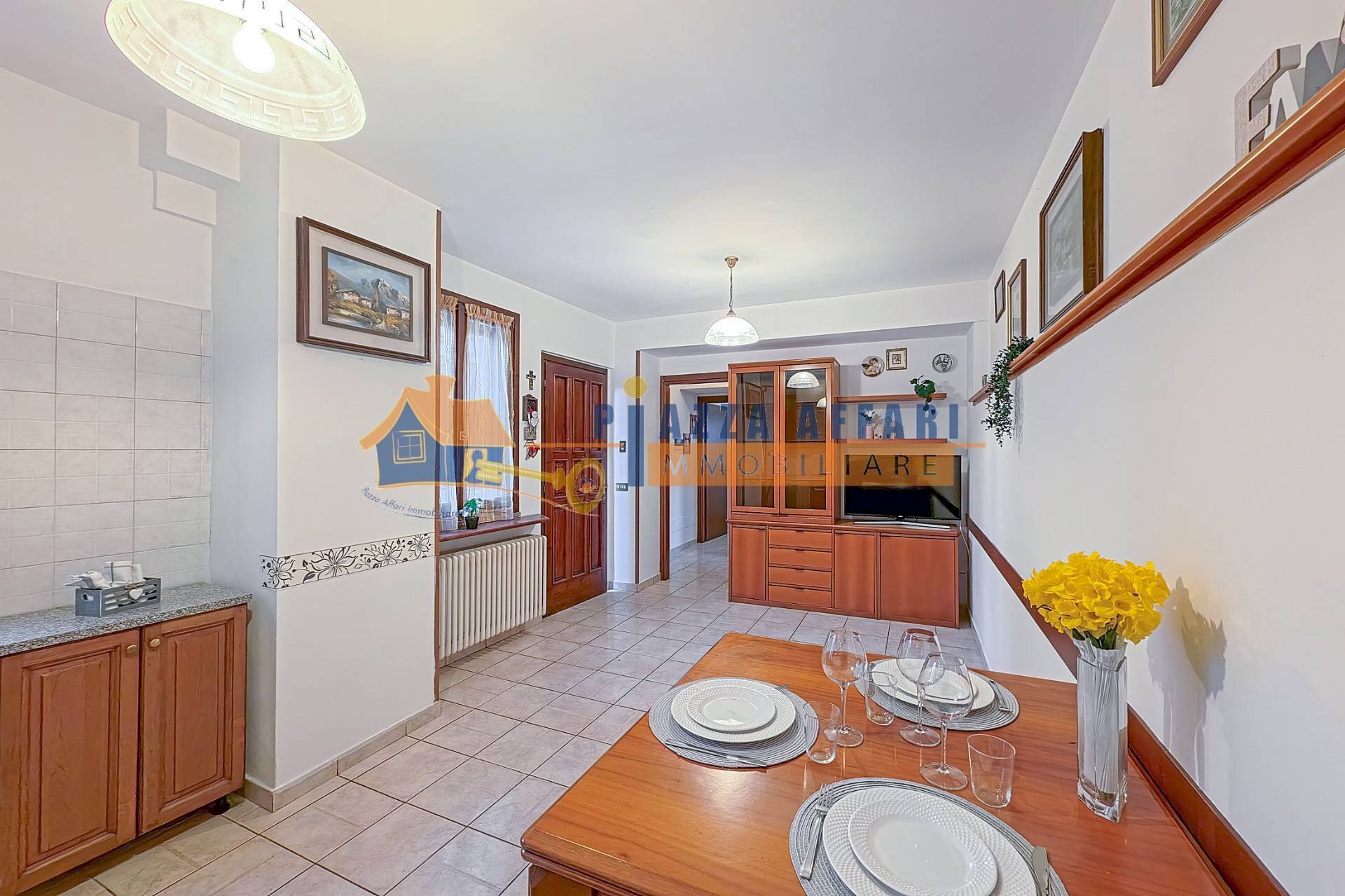 Foto 2 - Trilocale VIA MONTE NERO
 
26, Caronno Varesino - foto 2