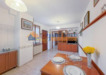 Foto 2 - Trilocale VIA MONTE NERO
 
26, Caronno Varesino - foto 2