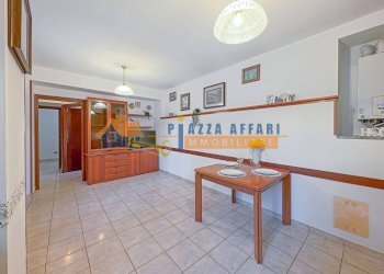 Foto 3 - Trilocale VIA MONTE NERO
 
26, Caronno Varesino - foto 3