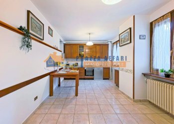 Foto 4 - Trilocale VIA MONTE NERO
 
26, Caronno Varesino - foto 4