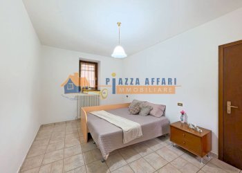 Foto 6 - Trilocale VIA MONTE NERO
 
26, Caronno Varesino - foto 6