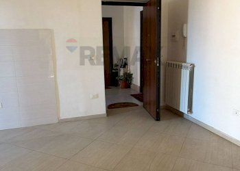 Stanza vuota - Three-room apartment Via IV Novembre
 
236, Carinola - photo 4
