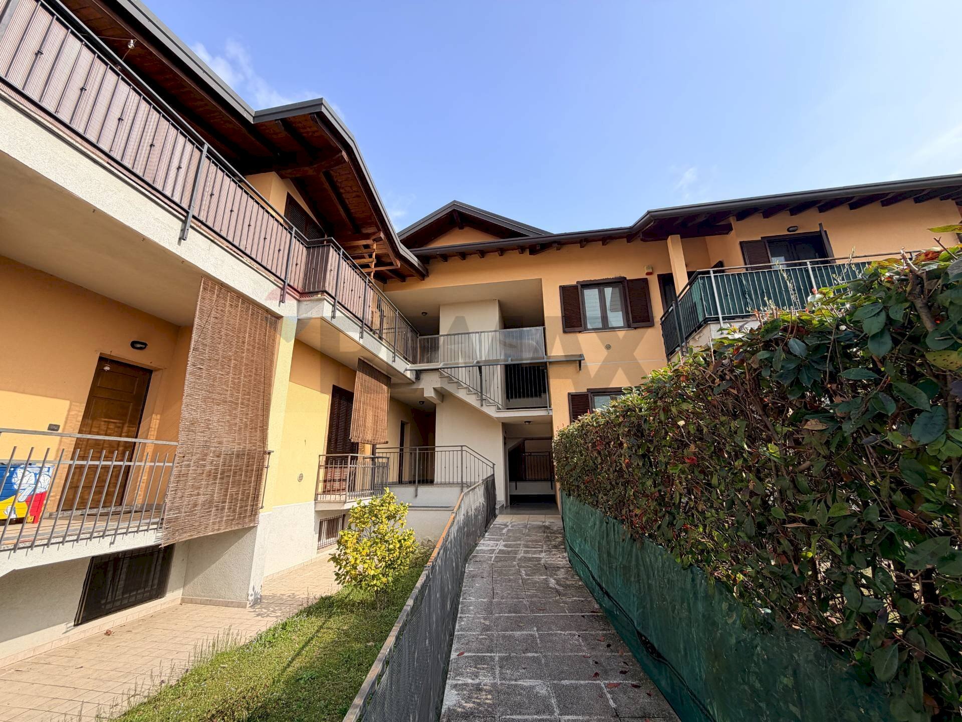 Edificio all\'aperto - Two-room apartment VIA TURATI
 
2, Solbiate Olona - photo 1