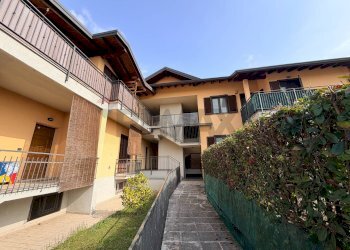 Edificio all\'aperto - Two-room apartment VIA TURATI
 
2, Solbiate Olona - photo 1