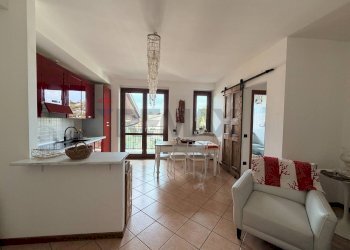 Sala da pranzo - Two-room apartment VIA TURATI
 
2, Solbiate Olona - photo 3