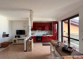 Sala da pranzo - Two-room apartment VIA TURATI
 
2, Solbiate Olona - photo 20