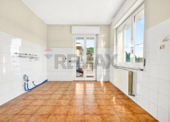 cucina - Bilocale via Varesina
43, Jerago con Orago - foto 2