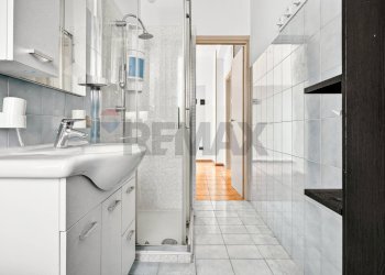 Bagno - Bilocale via Varesina
43, Jerago con Orago - foto 10