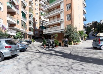 Edificio all\'aperto - Trilocale Corso Amedeo Di Savoia Duca D'aosta
 
210, Napoli - foto 2