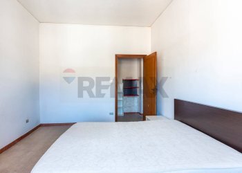 Camera / camera da letto - Trilocale Corso Amedeo Di Savoia Duca D'aosta
 
210, Napoli - foto 18