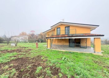 Casa all\'aperto - Villa Via Rocchi
snc, San Martino Valle Caudina - foto 1