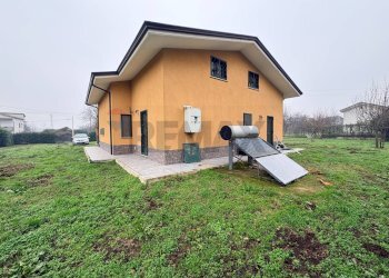 Casa all\'aperto - Villa Via Rocchi
snc, San Martino Valle Caudina - foto 2