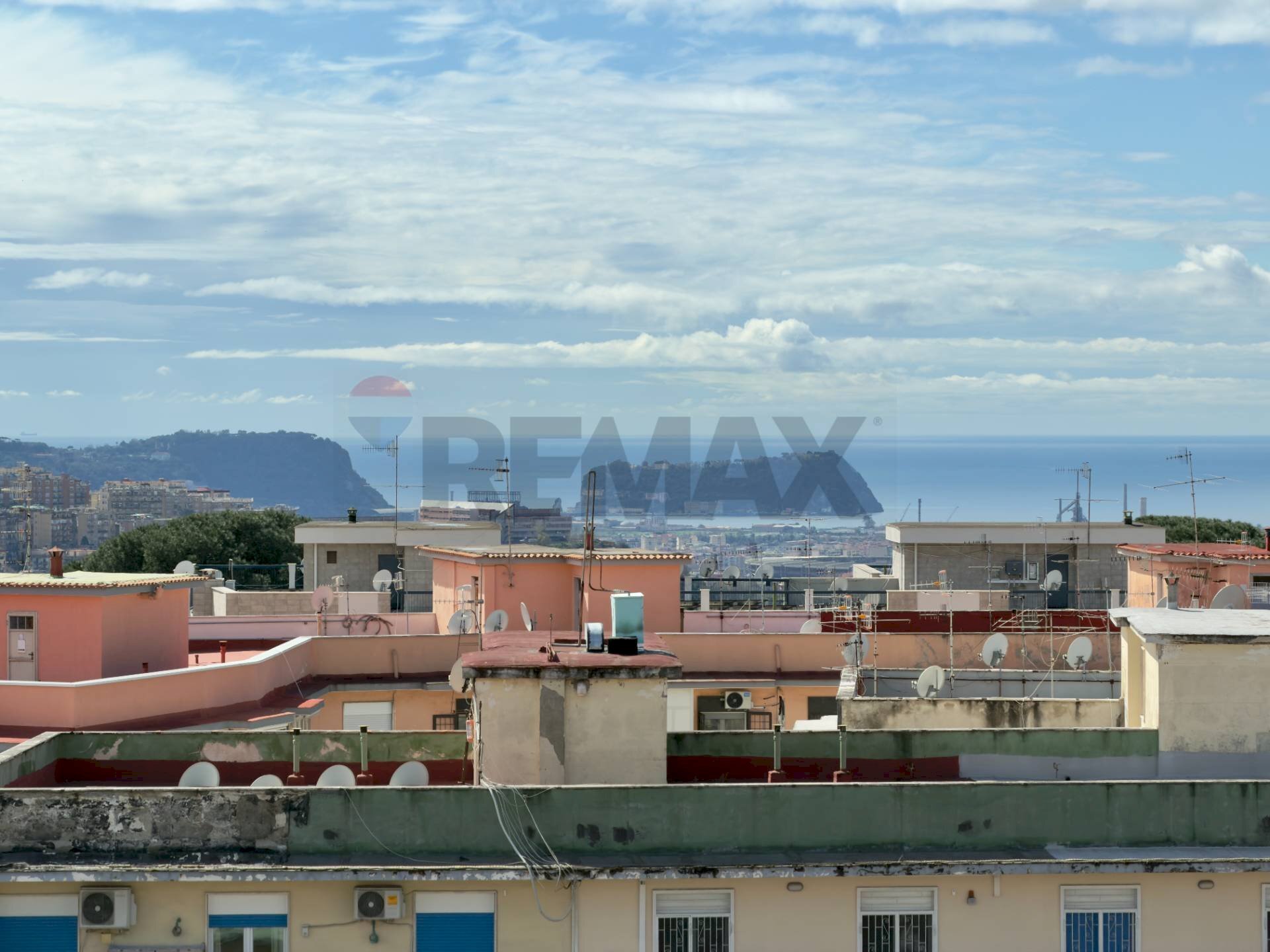 Edificio all\'aperto - Bilocale Via Michelangelo Naccherino
 
2, Napoli - foto 2