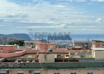 Edificio all\'aperto - Two-room apartment Via Michelangelo Naccherino
2, Napoli - photo 2