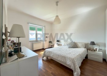 Camera / camera da letto - Two-room apartment Via Michelangelo Naccherino
2, Napoli - photo 5