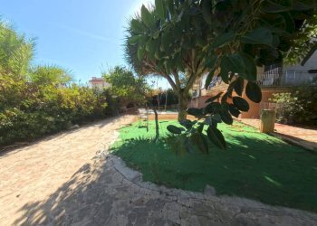 Giardino - Casa semi indipendente via del Nocciolo
 
3 A, Carini - foto 25