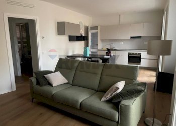 Sala da pranzo - Bilocale via Crispi
 
3, Reggio nell'Emilia - foto 3