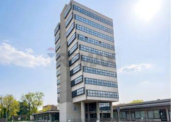 Edificio all\'aperto - Ufficio via Zacchetti
 
6, Reggio nell'Emilia - foto 1