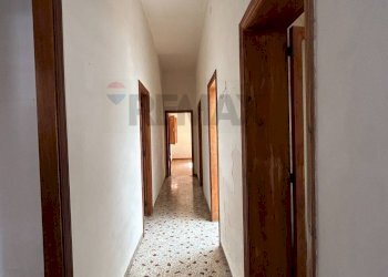 Hall / corridoio - Independent house VIA ANDROMACA
 
6, Trapani - photo 20