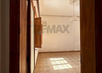 Hall / corridoio - Independent house VIA ANDROMACA
 
6, Trapani - photo 39