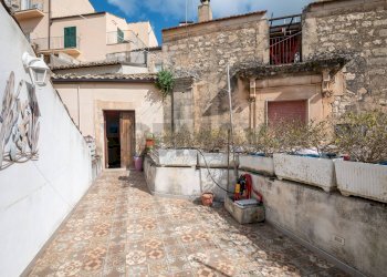 Casa all\'aperto - Casa indipendente Via Salita Ventimiglia
 
6, Ragusa - foto 9