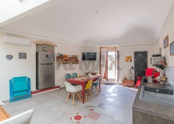 Sala da pranzo - Casa indipendente Via Salita Ventimiglia
 
6, Ragusa - foto 18