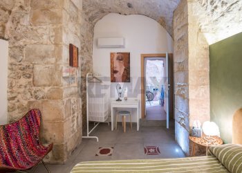 Hall / corridoio - Casa indipendente Via Salita Ventimiglia
 
6, Ragusa - foto 26