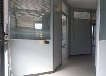 Foto 2 - Ufficio via lenin
 
-, San Giuliano Terme - foto 2