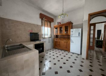 Cucina - Casa indipendente Via A.J. Ayer 1, Porto Cesareo - foto 2