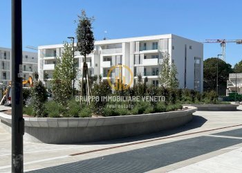 Foto 2 - Quadrilocale Viale Oriente
 
106, Jesolo - foto 2