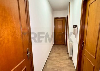 Hall / corridoio - Quadrilocale Via Pietro Villasevaglios
 
18, Palermo - foto 33