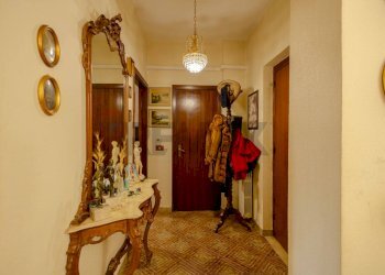 Hall / corridoio - Villa a Schiera Carlo Cattaneo
 
2, Casamassima - foto 7