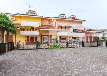 Foto 1 - Villa a Schiera Via Cristoforo Colombo
 
86, Jesolo - foto 1