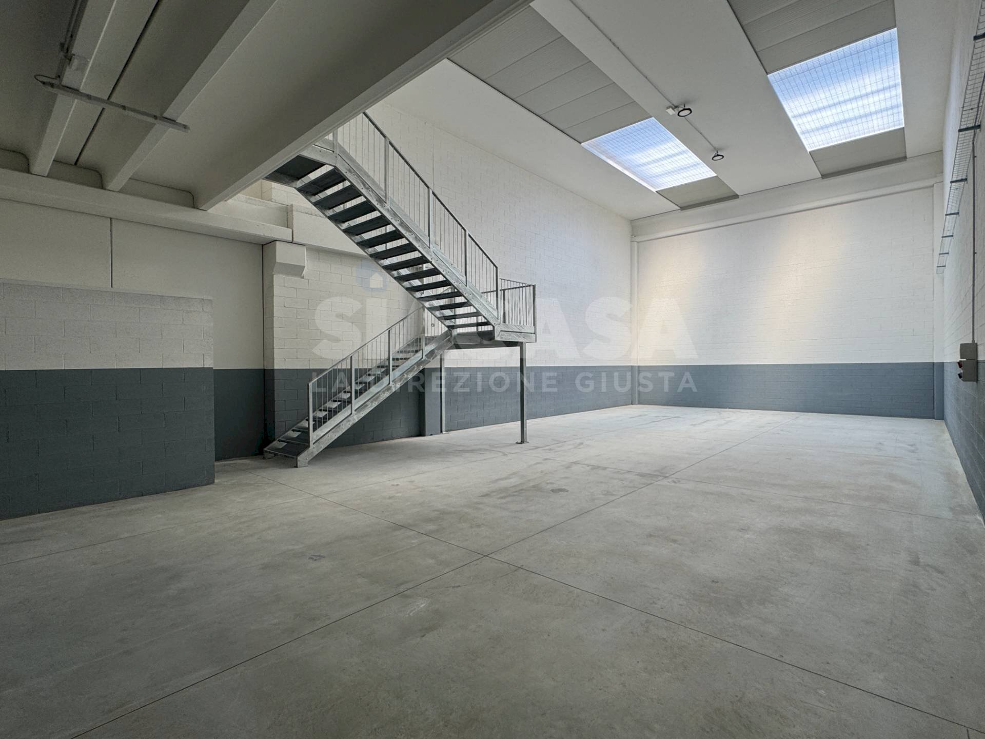 Foto 1 - Shed Bernareggio - photo 1