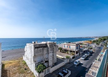 Foto 5 - Trilocale via spiaggia
 
115, Mascali - foto 5