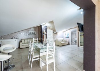 Foto 10 - Trilocale via spiaggia
 
115, Mascali - foto 10