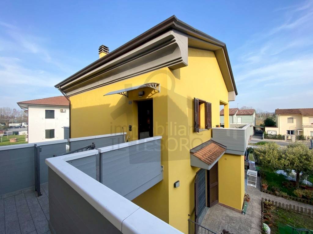 Facciata - Quadrilocale via Santarcangiolese, 4718B, Poggio Torriana - foto 1